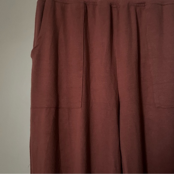 Mododoc Los Angeles Sweatpant Jogger - Picture 6 of 10